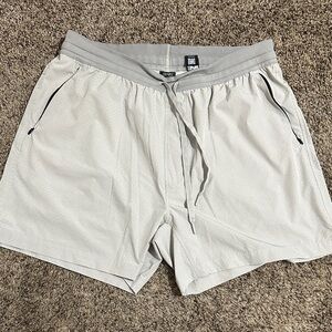 American Eagle Light Gray/Cream Men's Shorts